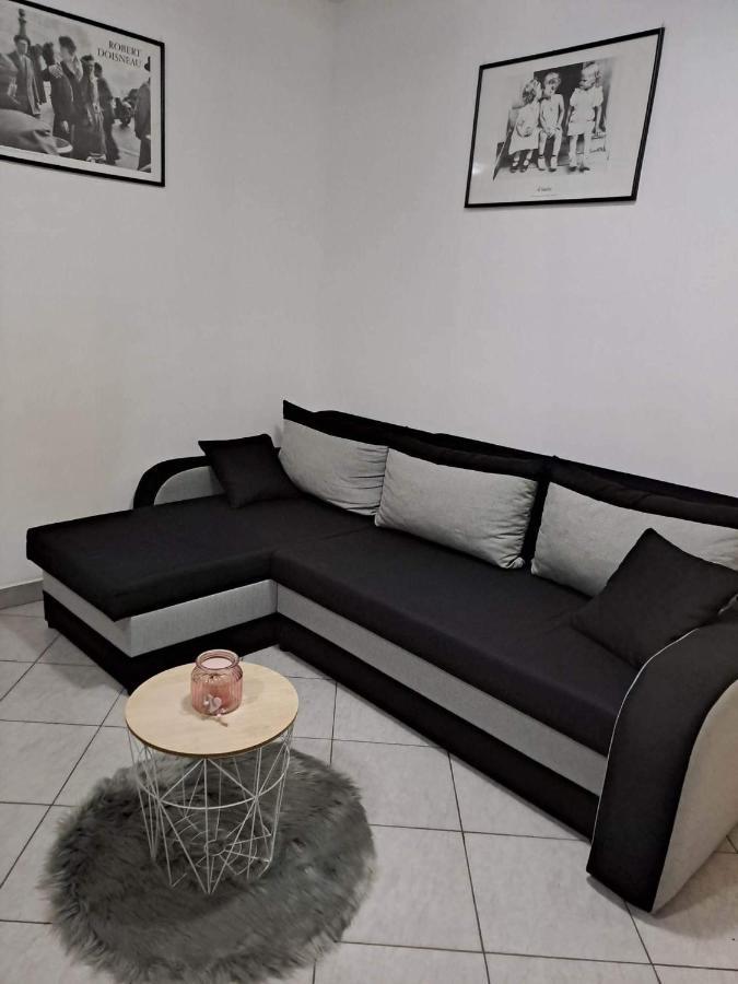 Apartma B & O อิดริยา ภายนอก รูปภาพ
